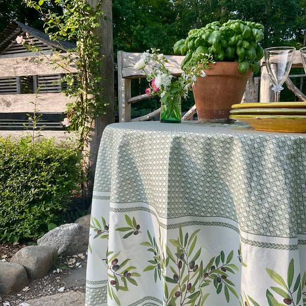 Nyons Olives Acrylic-Coated Tablecloth
