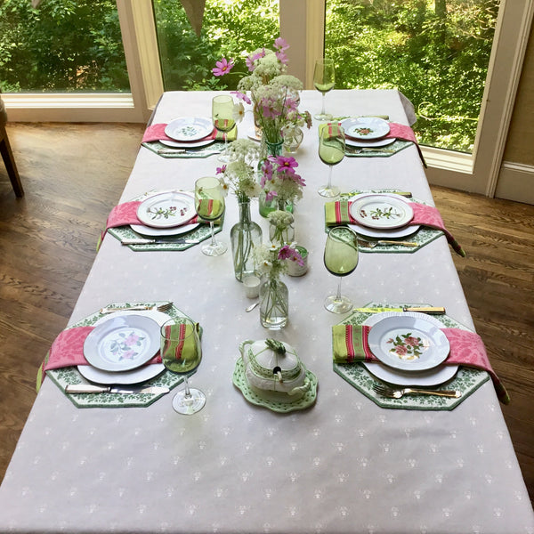 Maya Bee Jacquard Tablecloth