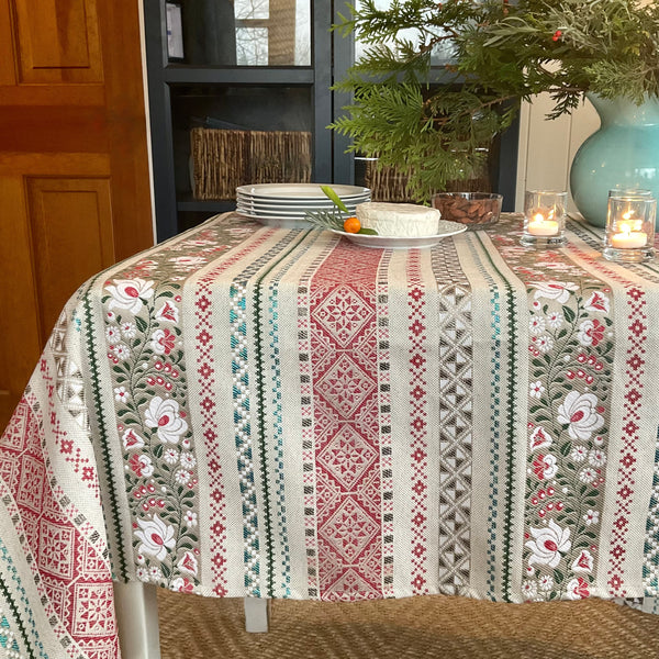 Adriana Jacquard Tablecloth