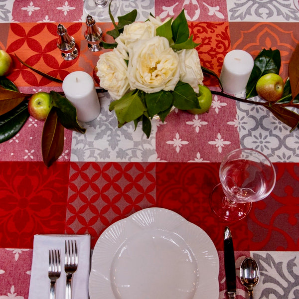 Carces Jacquard Tablecloth