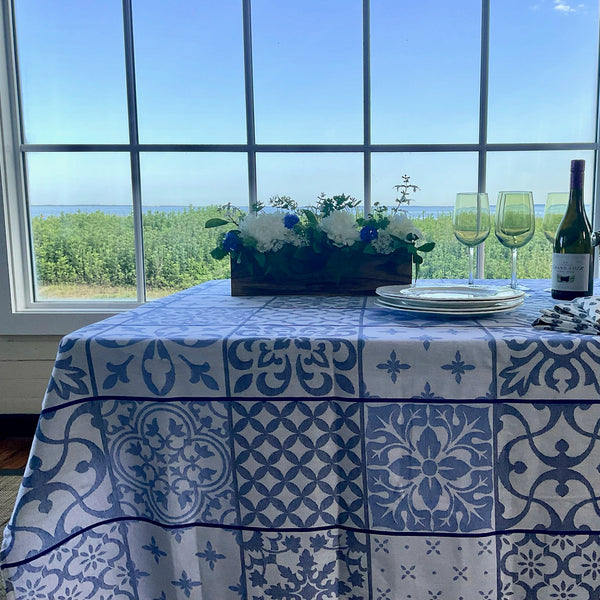 Carces Jacquard Tablecloth