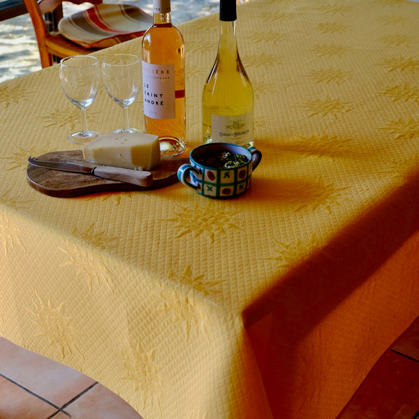 BB Soleil Jacquard Tablecloth