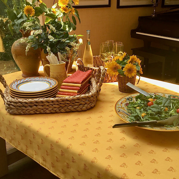 Maya Bee Jacquard Tablecloth