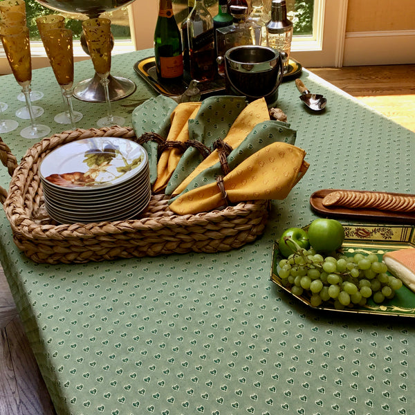 Small Bee Jacquard Tablecloth