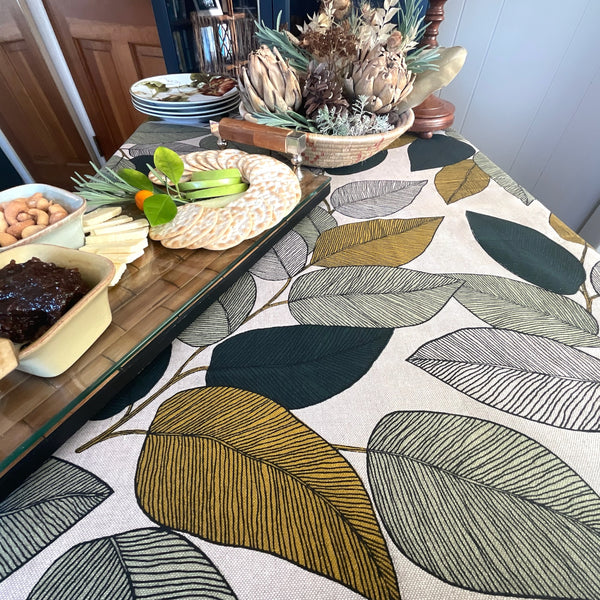 Folia Acrylic-Coated Tablecloth