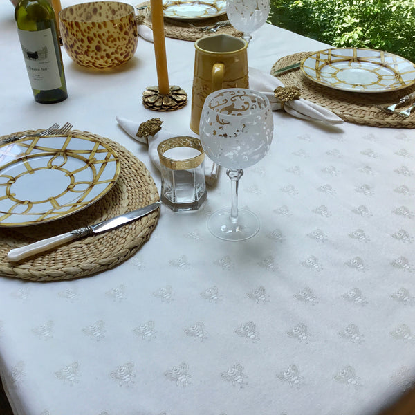Maya Bee Jacquard Tablecloth