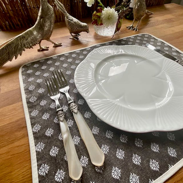 Placemat, Jacquard, Reversible Lorenzo Grey/Beige