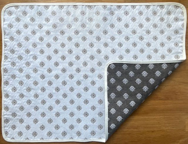 Placemat, Jacquard, Reversible Lorenzo Grey/Beige