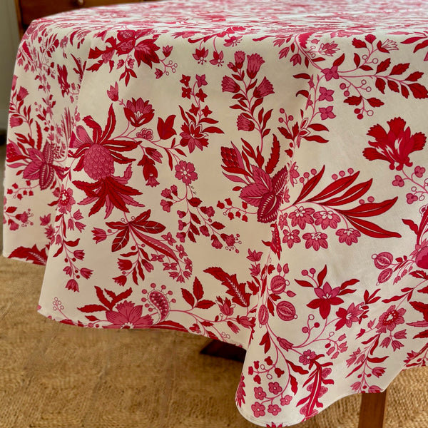 Versailles Rose Acrylic-Coated Round Tablecloth
